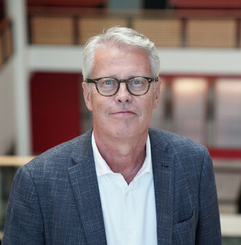 Portrett av dekan Ola Erstad