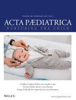 Forsidebilde fra tidsskriftet Acta Pædiatrica. Bilde av smilende baby