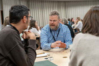 Table ,Engineering ,Event ,White-collar worker ,Conversation.
