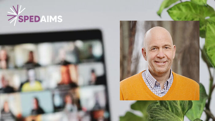 PC-skjerm med digitalt seminar og portrett av Lars Wichstrøm